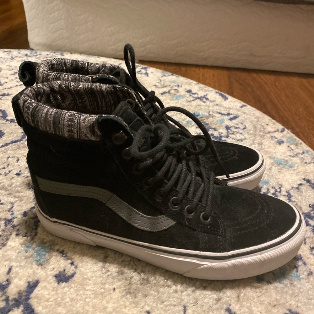 Black womens weather proof vans 🖤